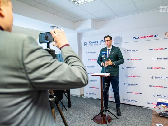 Konferencja posła Konrada Frysztaka (zdjęcia)
