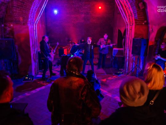 Second Life/Away/Bey Band Boogie Chillen w Katakumbach 