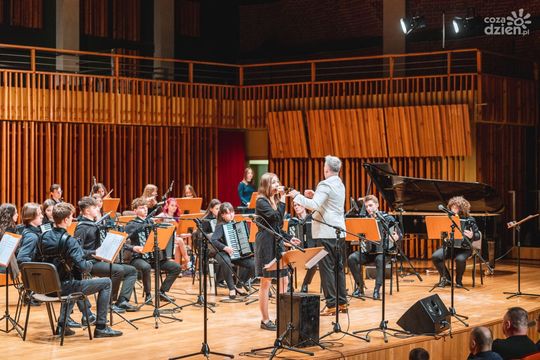 Koncert z okazji Dnia Kobiet w Zespole Szkół Muzycznych