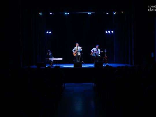 Cztery Pory Miłowania w Resursie (zdjęcia)