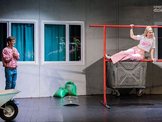 Zemsta - próba medialna w Teatrze Powszechnym (zdjęcia) Zemsta - próba medialna w Teatrze Powszechnym (zdjęcia)