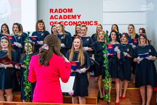 Koncert „113 powodów, dla których WAS kochamy” chóru AHNS