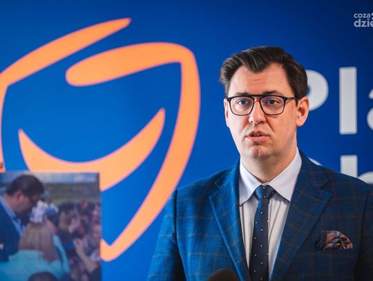 "Babciowe" - konferencja posła Konrada Frysztaka (zdjęcia)