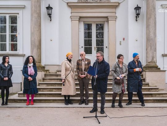 Trzy wernisaże w Centrum Rzeźby Polskiej w Orońsku (zdjęcia)