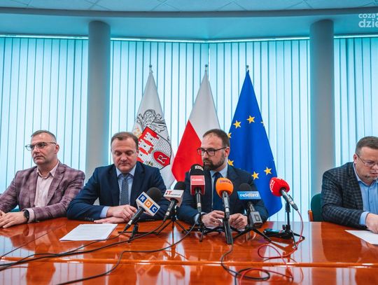 Inwestycje drogowe w mieście - konferencja (zdjęcia)