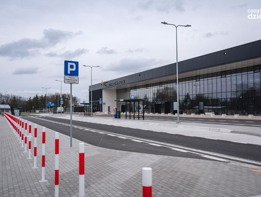 Jak zmieniało się lotnisko w Radomiu?