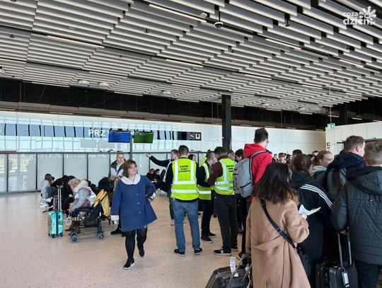 Jak zmieniało się lotnisko w Radomiu?