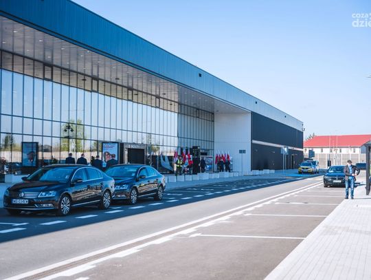 Uroczystość otwarcia Lotniska Warszawa-Radom (zdjęcia) 