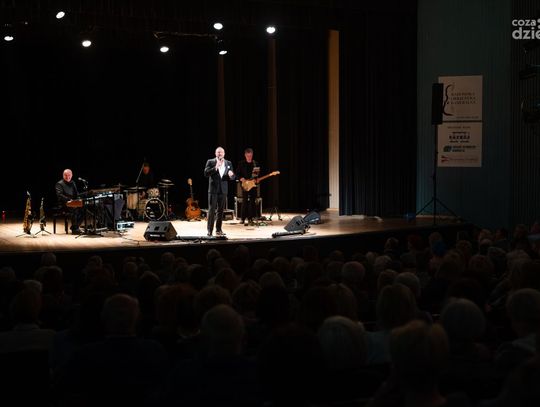 Mirosław Niewiadomski Presley&Sinatra w sali ROK (zdjęcia)