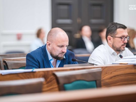 Analizujemy oświadczenia majątkowe radnych! (cz.1) Analizujemy oświadczenia majątkowe radnych! (cz.1)