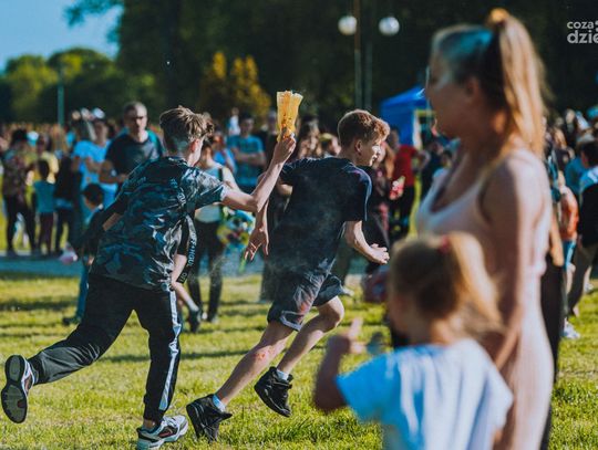 Kolor Fest - Dzień Kolorów Holi w Radomiu (zdjęcia)