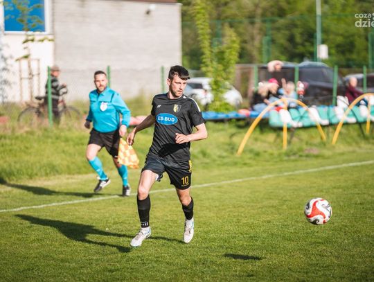 Młodzik Radom - KS Warka (zdjęcia)