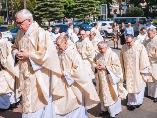 Święcenia Kapłańskie (zdjęcia) Święcenia Kapłańskie (zdjęcia)