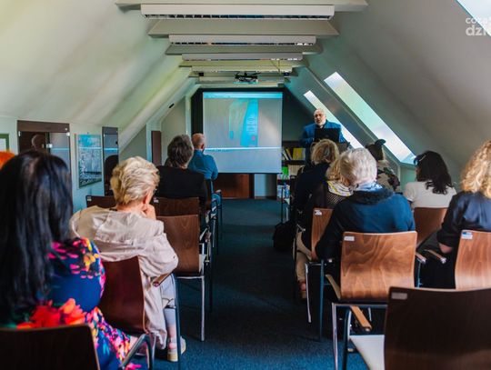 3 Akademickie Bienalle Akcesoriów Ubioru w muzeum Malczewskiego (zdjęcia)