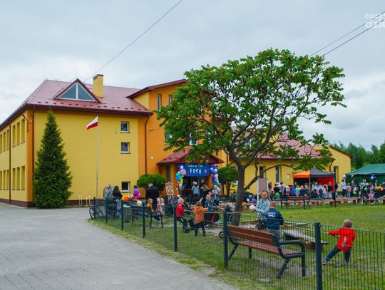 Festyn rodzinny przy Niepublicznej Szkole Podstawowej w Owadowie (zdjęcia) Festyn rodzinny przy Niepublicznej Szkole Podstawowej w Owadowie (zdjęcia)