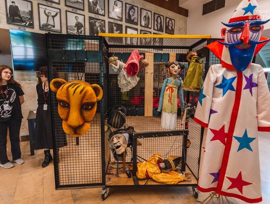 Teatralny spacer z wiedźmą (zdjęcia)