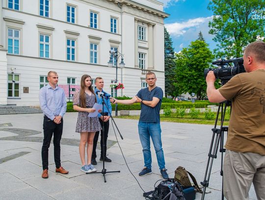 Konferencja prasowa Młodzieży Wszechpolskiej (zdjęcia)