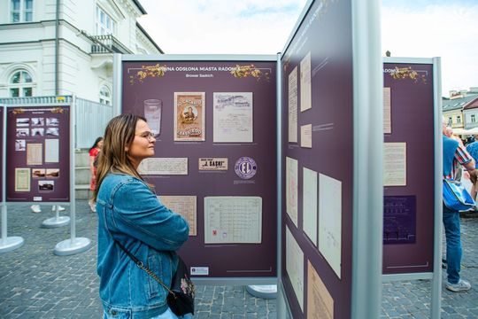 Wernisaż wystawy plenerowej "Piwna odsłona miasta Radomia" 