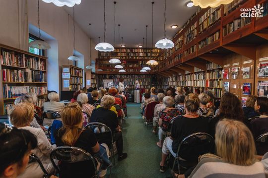 Spotkanie z Manuelą Gretkowską Spotkanie z Manuelą Gretkowską