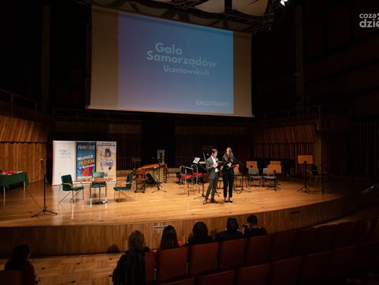 Gala samorządów uczniowskich (zdjęcia) Gala samorządów uczniowskich (zdjęcia)