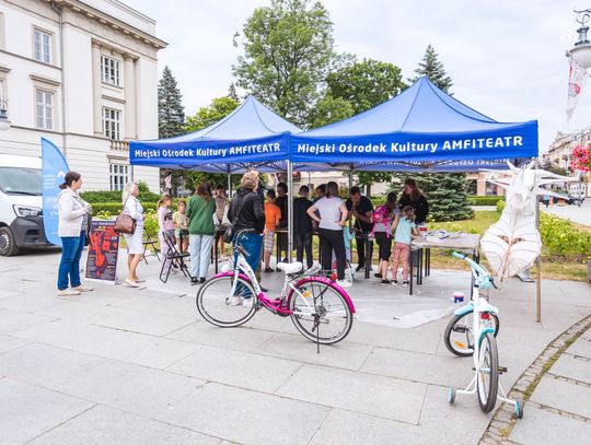 Warsztaty Tworzenia Lampionów z Teatrem A3 (zdjęcia)