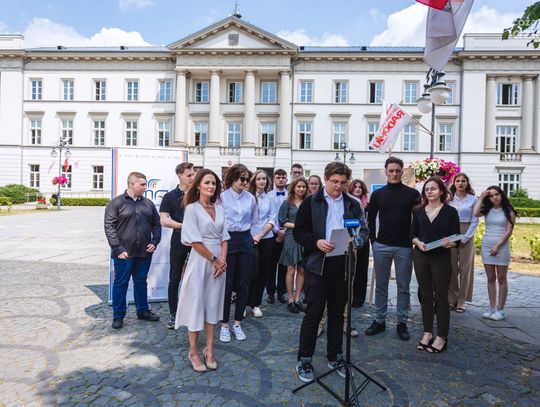 Podsumowanie działalności Młodzieżowej Rady Miasta Radomia (zdjęcia)