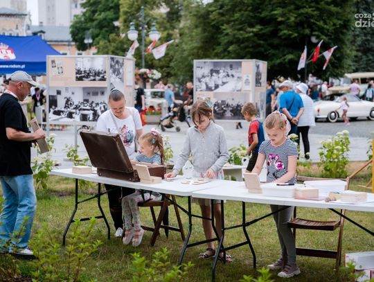 Piknik rodzinny "Przystanek PRL" (zdjęcia)