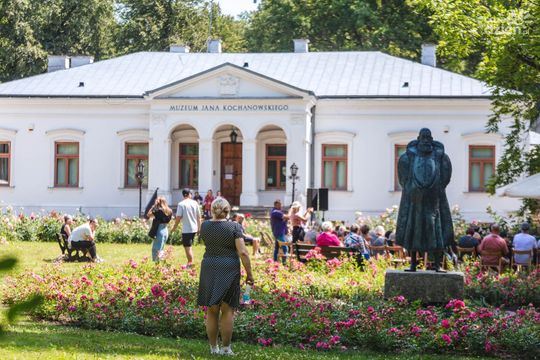Festiwal sztuki Carpe Diem w Czarnolesie