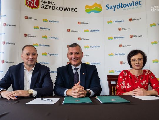 Dofinansowania na remont zabytkowego Zamku oraz przebudowę dróg dla gminy Szydłowiec (zdjęcia)