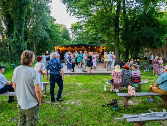 Potańcówka pod Dębem w Muzeum Wsi Radomskiej (zdjęcia)