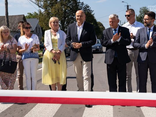 Otwarcie drogi gminnej w Modrzejowicach (zdjęcia)