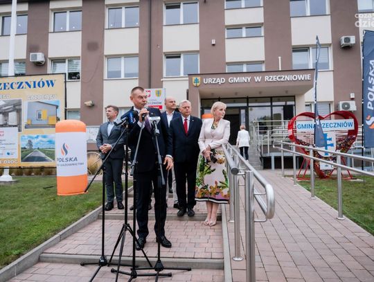 Otwarcie gazociągu i dróg w Rzeczniowie (Zdjęcia)