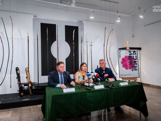 Konferencja dotycząca wystawy "Kwiaty wiśni - Samuraje" (zdjęcia)