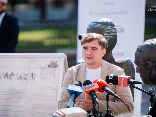 „Opętani Literaturą” oraz Nagroda im. Witolda Gombrowicza - konferencja (zdjęcia)