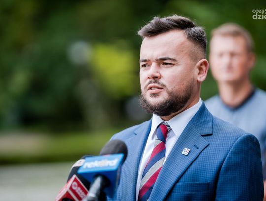 Bezpartyjni Samorządowcy - prezentacja list (zdjęcia) Bezpartyjni Samorządowcy - prezentacja list (zdjęcia)