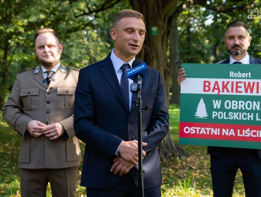 Konferencja z udziałem Roberta Bąkiewicza dotycząca ochrony polskich lasów (zdjęcia)