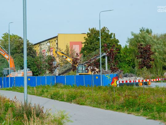 Trwa rozbiórka wiaduktu (zdjęcia)