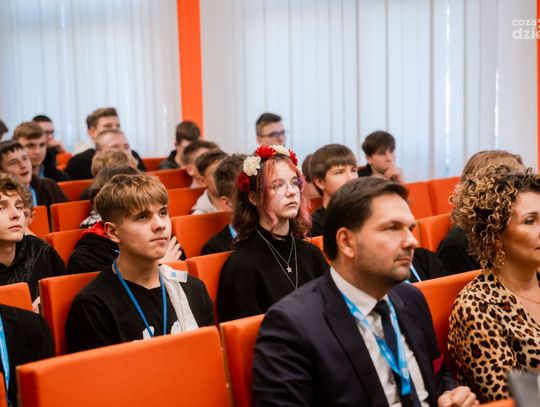 Climate Action Project w Zespole Szkół Elektronicznych w Radomiu (zdjęcia) Climate Action Project w Zespole Szkół Elektronicznych w Radomiu (zdjęcia)