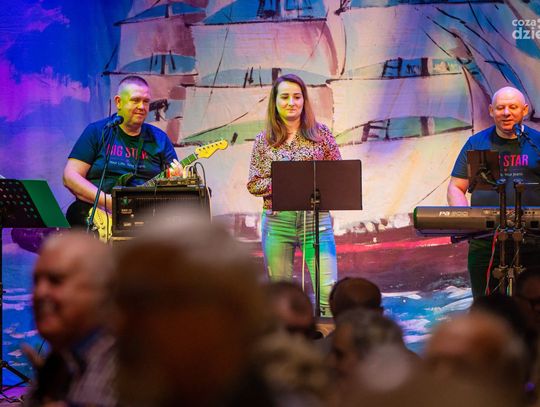 Wieczorek taneczny w DK Idalin (zdjęcia)