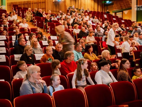 Gala 30 lecia Przedszkola Publicznego nr 19 z oddziałami integracyjnymi w Radomiu (zdjęcia) Gala 30 lecia Przedszkola Publicznego nr 19 z oddziałami integracyjnymi w Radomiu (zdjęcia)