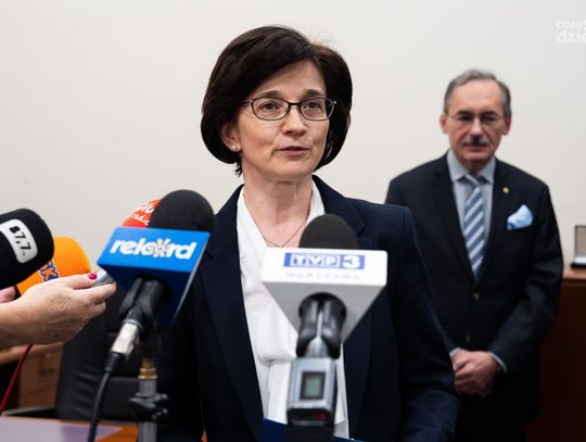 Uroczystość przekazania Pneumatycznych Karabinków Treningowych Wydziałowi Prawa i Administracji Uniwersytetu Radomskiego (zdjęcia)