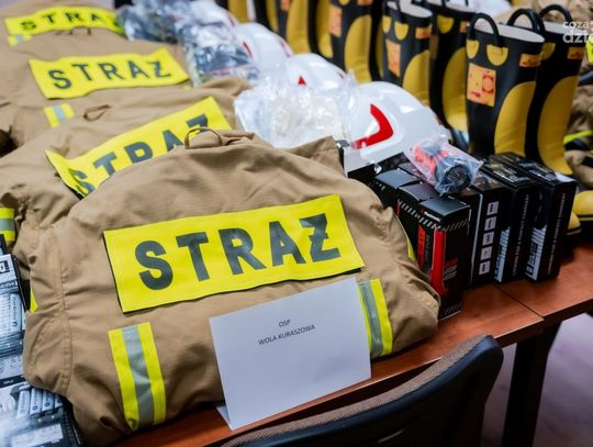 Przekazanie sprzętu dla OSP w gminie Borkowice (zdjęcia)