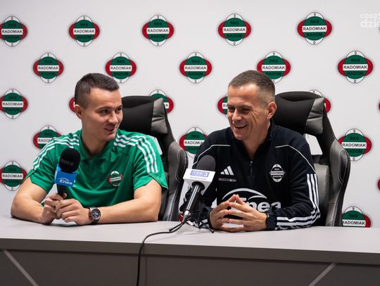 Konferencja prasowa z nowym trenerem Radomiaka, Maciejem Kędziorkiem (zdjęcia)