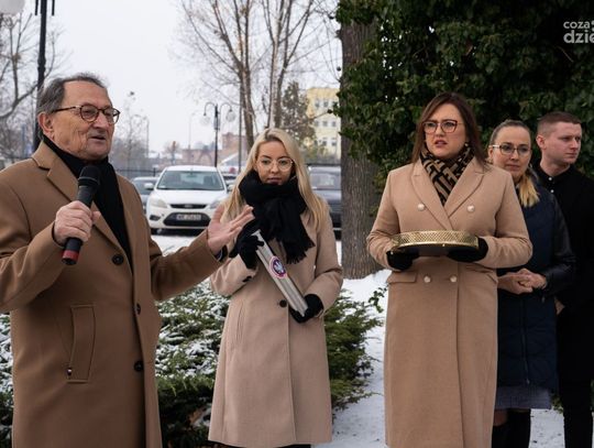 Wkopanie kapsuły czasu z okazji 25lecia AHNS (zdjęcia)