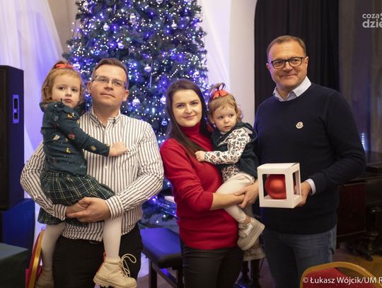 "Malowanie bombek - przyjaciele dzieciom" w Łaźni (zdjęcia)