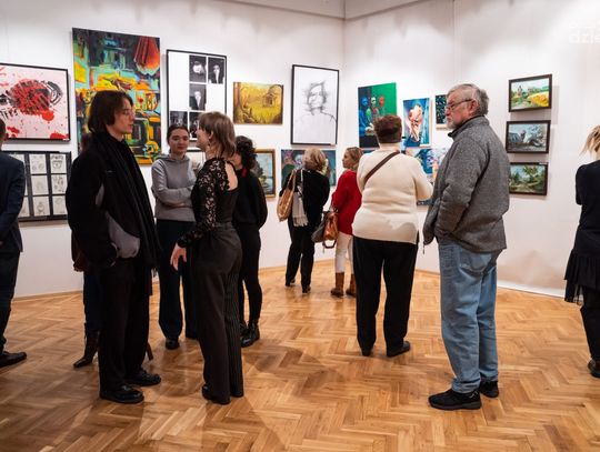 Wernisaż "Rozwój. Młodzież, która kształtuje sztukę" (zdjęcia)