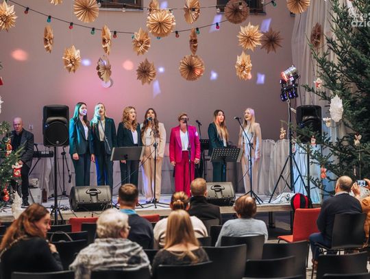 "Mazowieckie Tradycje Świąteczne" w Kamienicy Deskurów (zdjęcia) "Mazowieckie Tradycje Świąteczne" w Kamienicy Deskurów (zdjęcia)