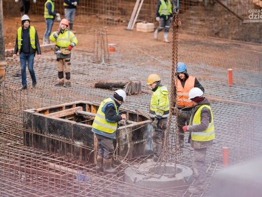 Wylanie fundamentów pod nowy budynek Medyka (zdjęcia) Wylanie fundamentów pod nowy budynek Medyka (zdjęcia)