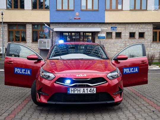 Nowy nieoznakowany radiowóz dla radomskiej policji (zdjęcia) Nowy nieoznakowany radiowóz dla radomskiej policji (zdjęcia)