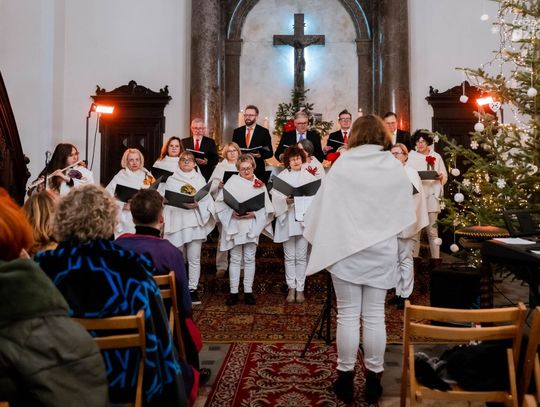 Koncert kolęd w Parafii Ewangelicko – Augsburskiej (zdjęcia) Koncert kolęd w Parafii Ewangelicko – Augsburskiej (zdjęcia)